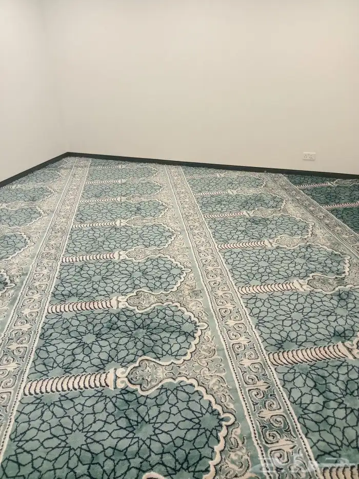 بيع وفرش وتركيب جميع انواع المفروشات سجاد موكيت تركي وطني 0