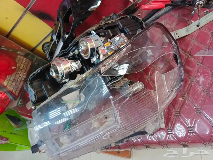 شمعات تفصيل قزاز الاسطبات اناره عدسات زنون لمبات ليدات 26