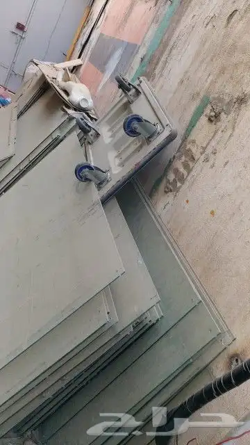 دولايب قزاز للمحلات (تم البيع ) 2
