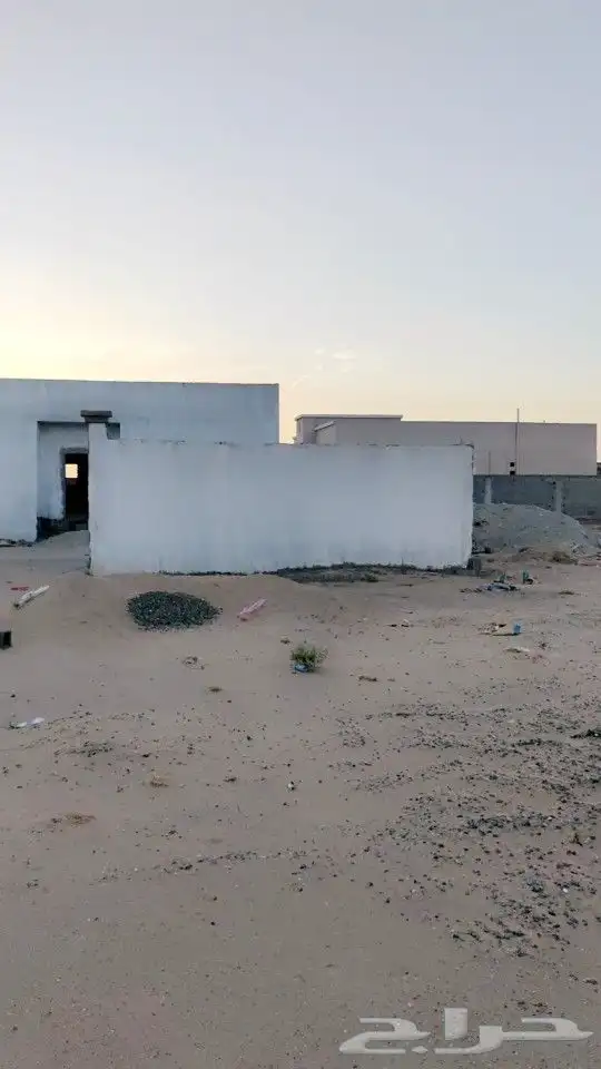 دور عظم للبيع بالمويه قريب من مستشفى المويه العام 1