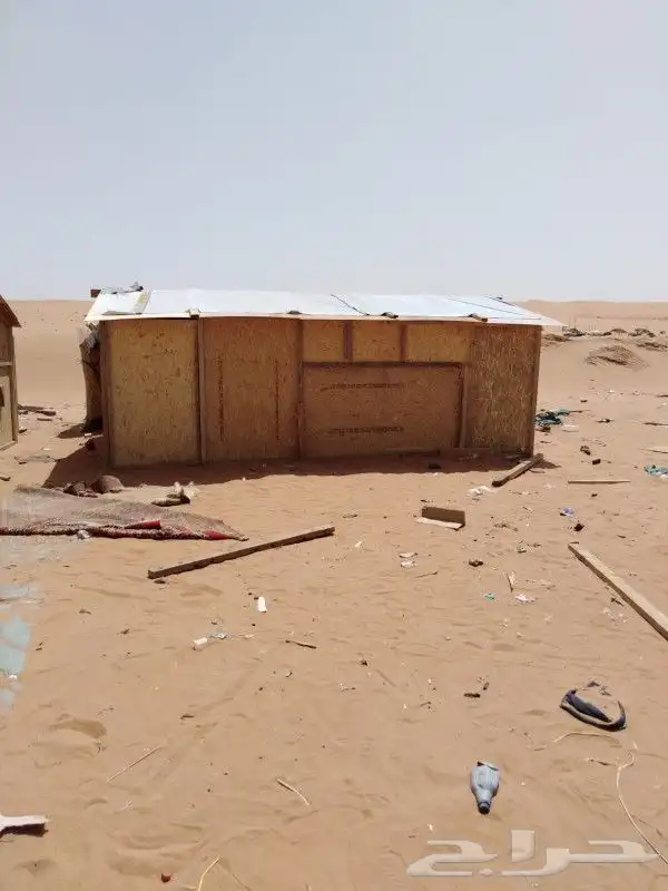 جلسات حديد غرف خشب تجهيز مخيمات 1