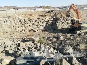 بناء حجر بوكلين شيول تكحيل تلجيم ربراب إنجاز في العمل جدران 10