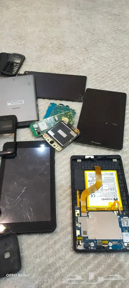 جوالات قطع غيار للبيع ايفون هواوي ايباد 3