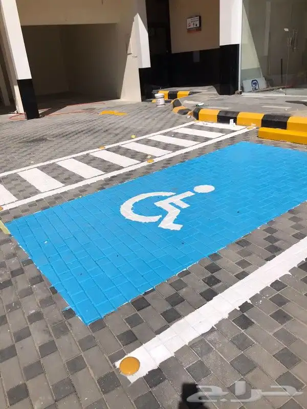 فنين تخطيط طرق ومحطات وقود 0
