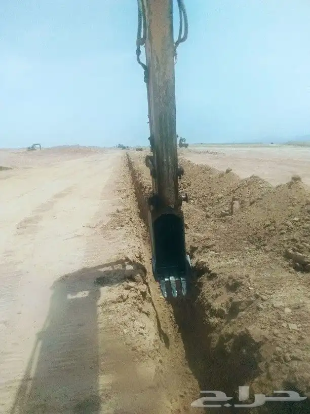 حفار بوكلين للايجار في جده 0