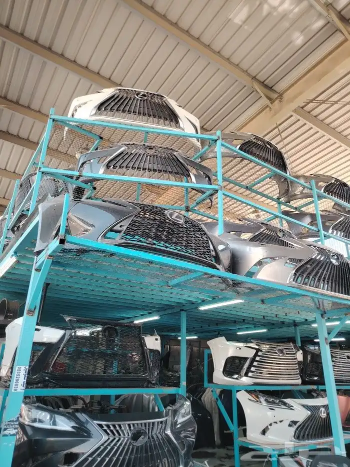 يتوفر لدينا جميع انواع القطع الغيار السيارات لكزز 2