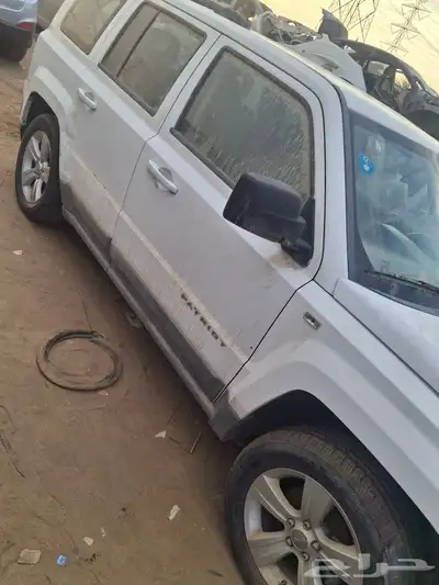 قطع غيار جيب باتريوت 1