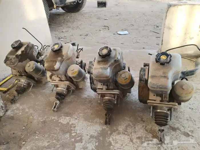 أخصائي باكمات فرامل وأجهزة ABS 1