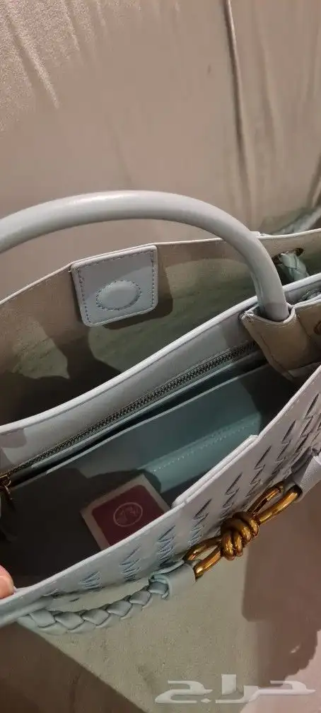 شنطة درجة اولى ماركة بوتيقا لون مميز جديدة 2