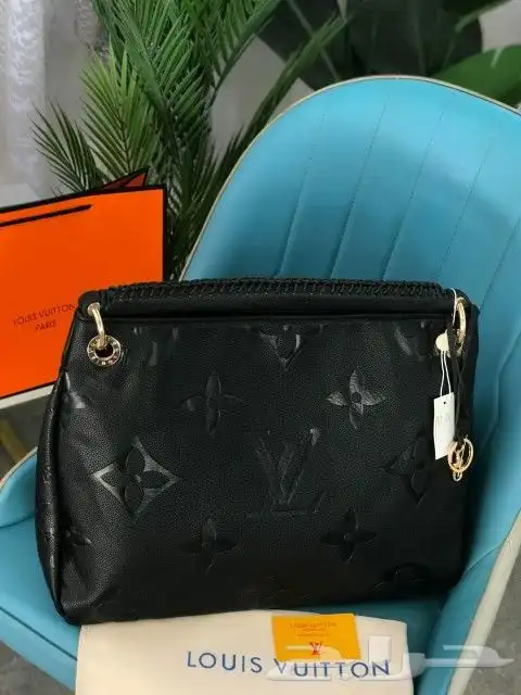 شنط نسائية ماركات عالميه شهيره جمله وتجزئه 5