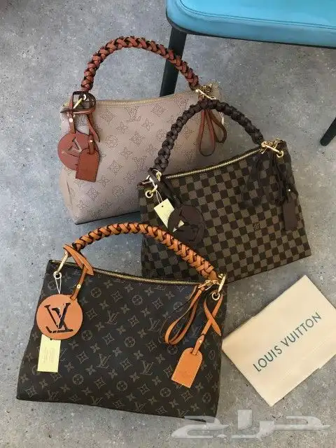 شنط نسائية ماركات عالميه شهيره جمله وتجزئه 11