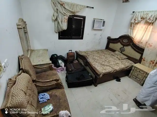 عفش بيت مستعمل للبيع غرفة نوم الدولاب عايز بعض المراجعات مجل 6