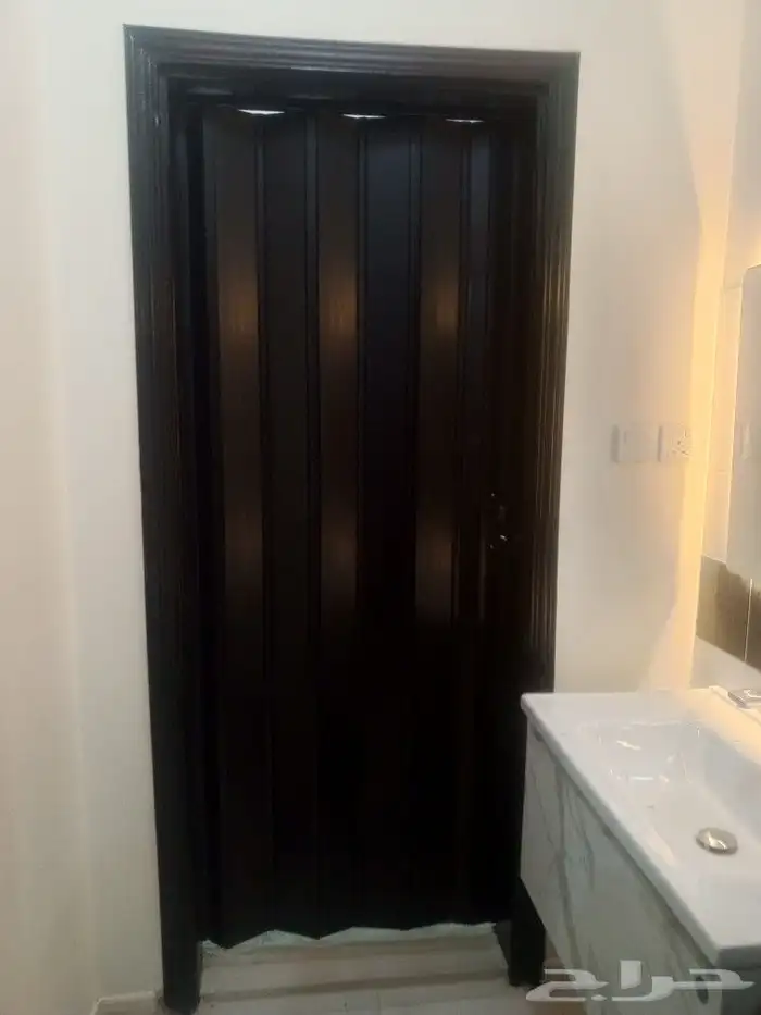 تركيب وصيانه وترميم ابواب اكورديون سحاب ابواب كرديون جلد 2