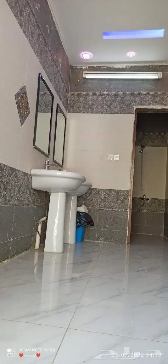 استراحة قسمين مسبح كبار ومسبح صغارألعاب مائيه وملعب صابوني م 16