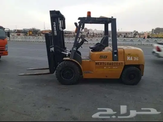 فوركلفت للإيجار بأسعار مناسبة 0
