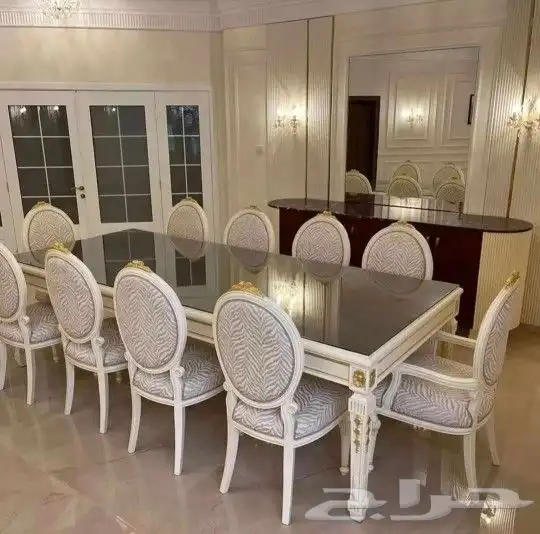 سفر طعام وطاولات خدمه ومجالس 0