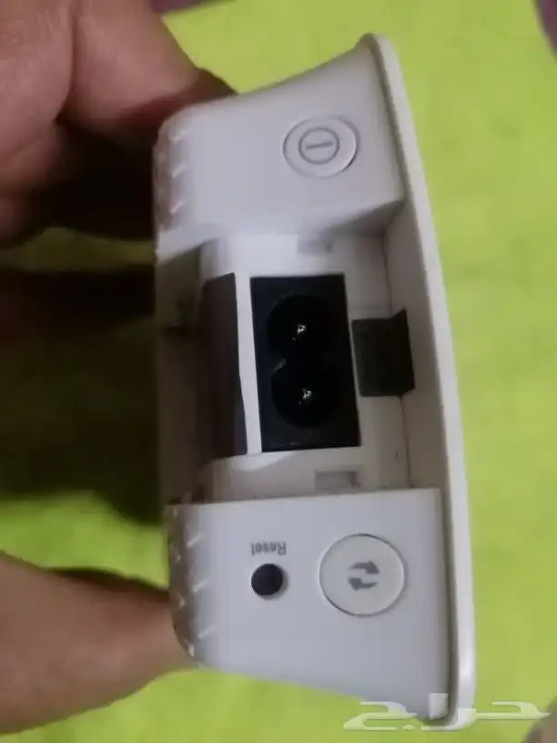 مقوي شبكه لاسلكي LINKSYS 3