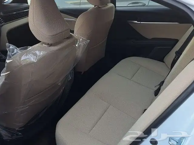 تويوتا كامري LE بنزين 2025 5