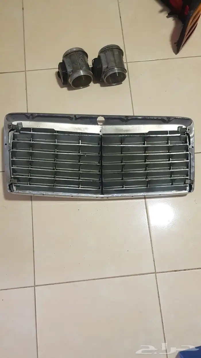 قطع غيار مستعملة لمرسيدس w124 E400 1993 1992 14