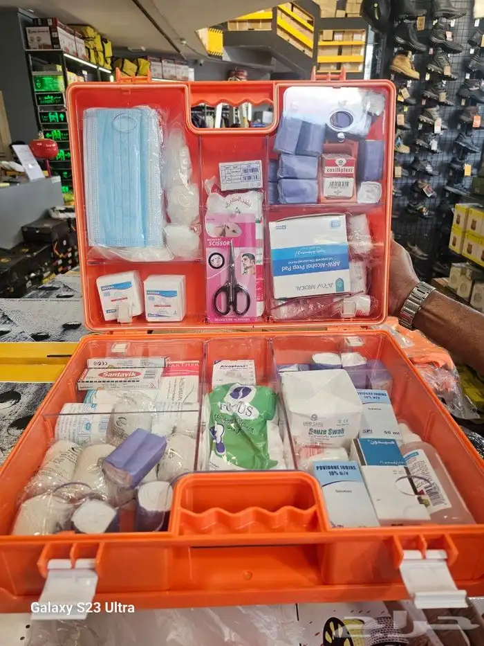 شنطة اسعافات اوليه مقاسات متعددة 1