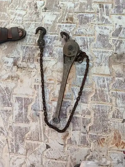 للبيع رافعة .. ونش سحب .. مقصات كيابل 12