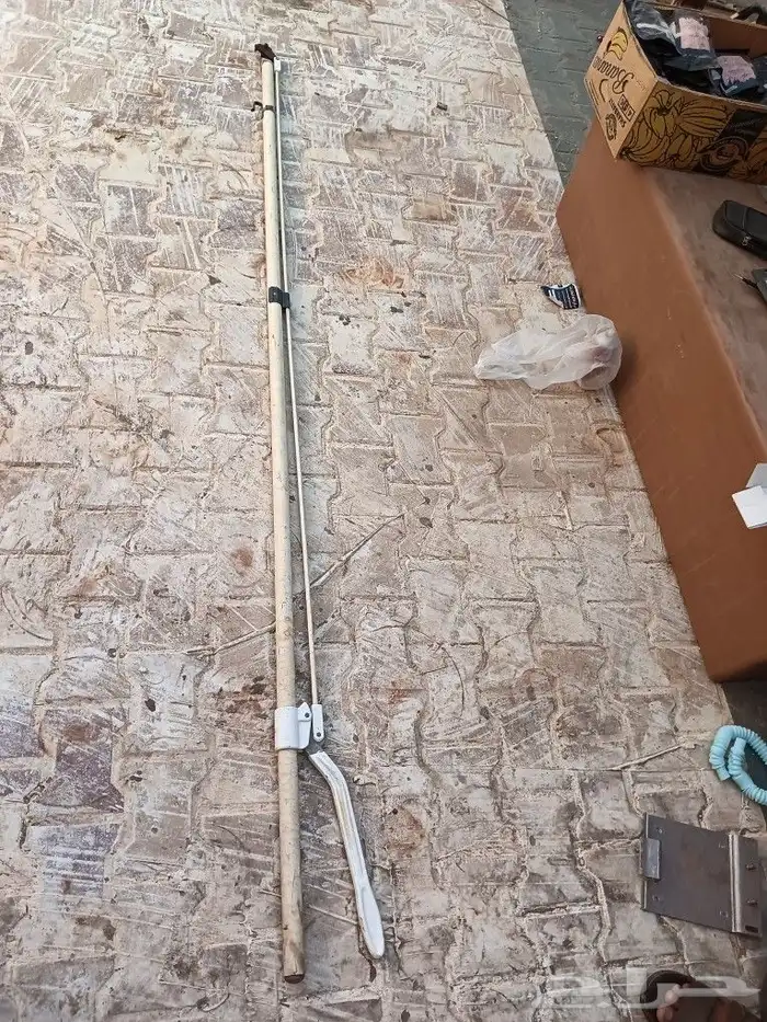 للبيع رافعة .. ونش سحب .. مقصات كيابل 22