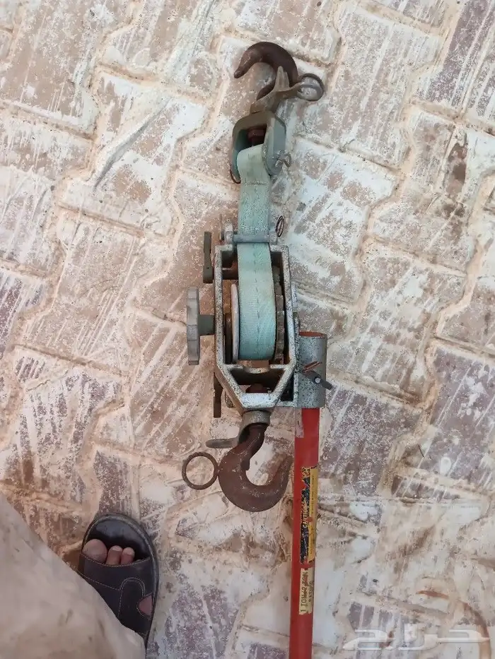 للبيع رافعة .. ونش سحب .. مقصات كيابل 6