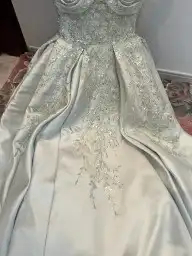 فستان ملكة للبيع 6