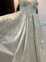 فستان ملكة للبيع 5