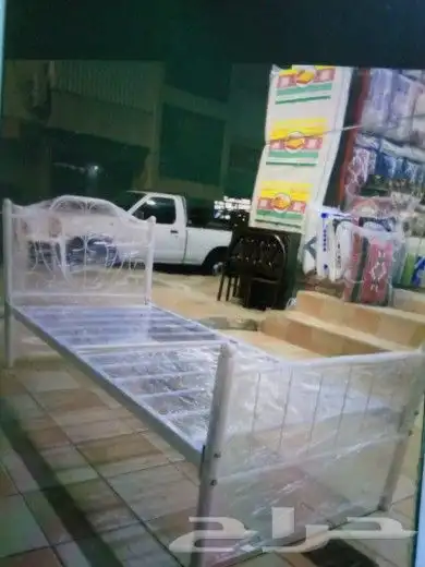 بيت المفروشات والشنط والمراتب 2