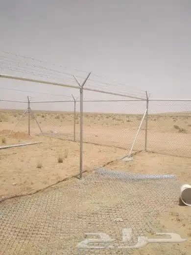 نقوم بتركيب جميع انواع الشبوك واسياجات المزارع والأرض الحكوم 0