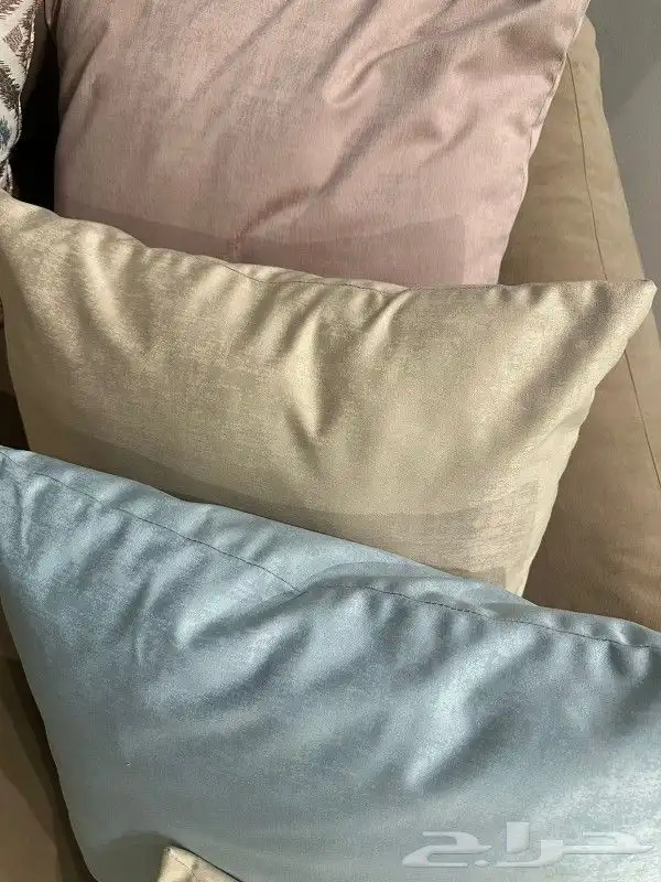 مخدات شبه جديده للبيع 0