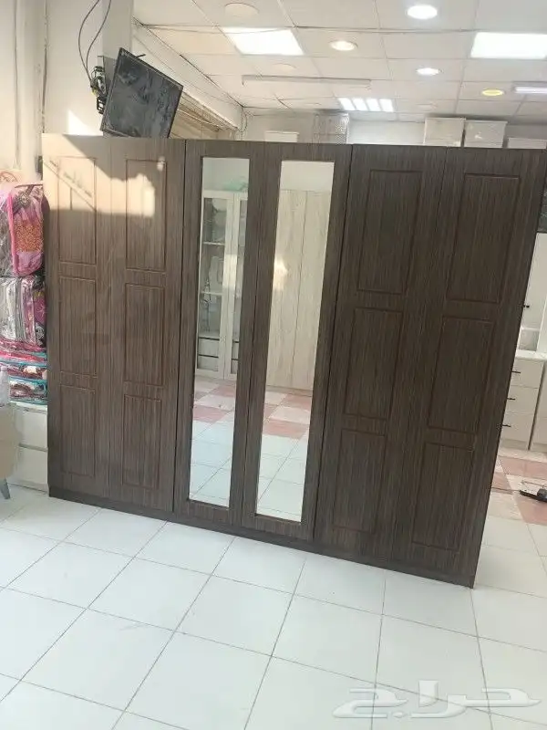 Versatile Wardrobes in Various Styles and Sizes 5