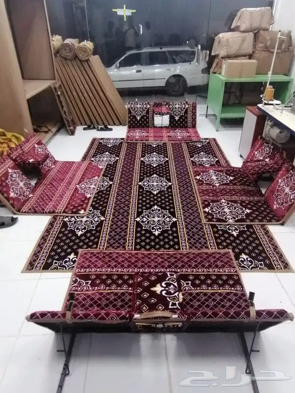 بيت المفروشات والشنط والمراتب 3