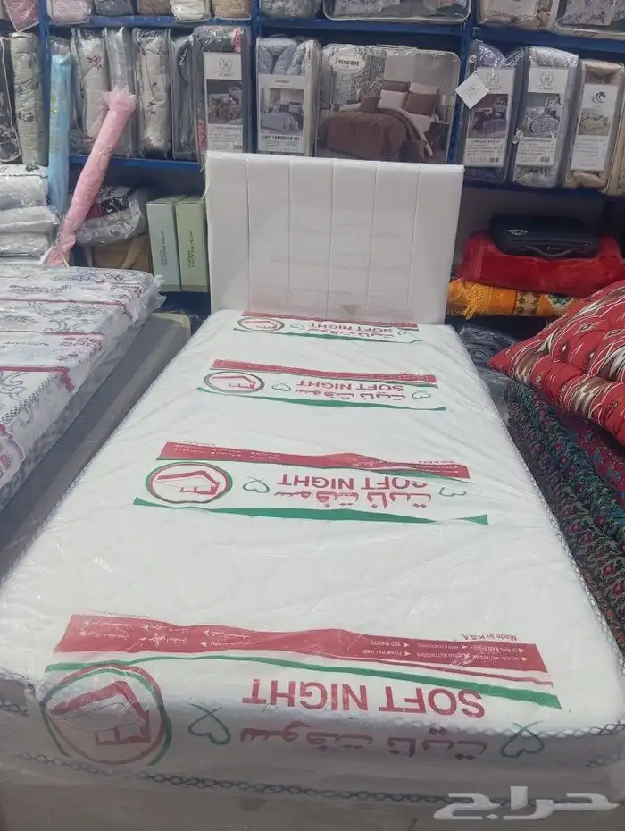 سرير خشب نفر جديد مخمل كامل بضاعة مايحتاج 0