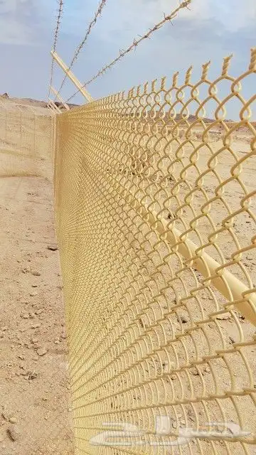 نسعئ للتطوير في مجال الانشاءات والمقاولات بصناعة السياج وترك 4