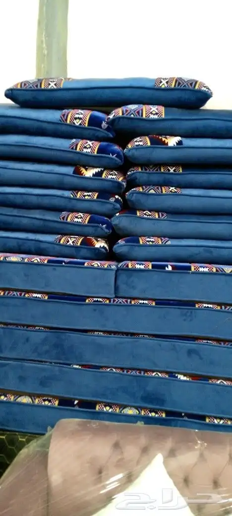 مجالس كنبات جاهزه ومساند جاهز مقاس وباطرمه جاهز 44