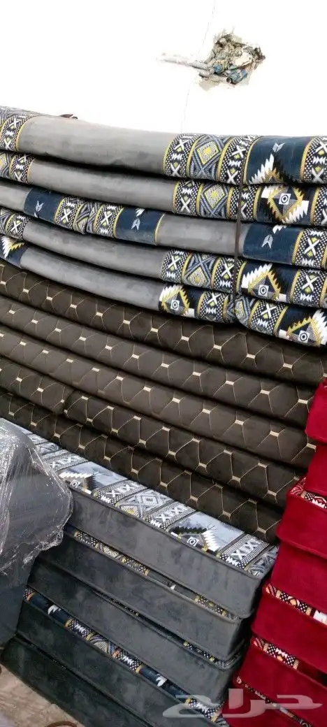 مجالس كنبات جاهزه ومساند جاهز مقاس وباطرمه جاهز 43