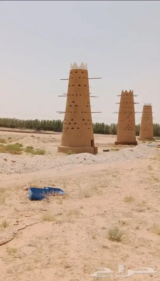 مباني تراث من طين والحجر والسقف وتليوست 4