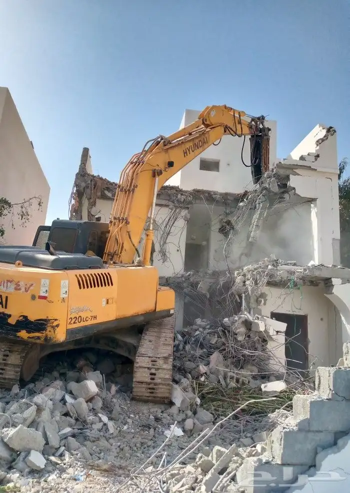 بوكلين للايجار في حائل . التواصل 1