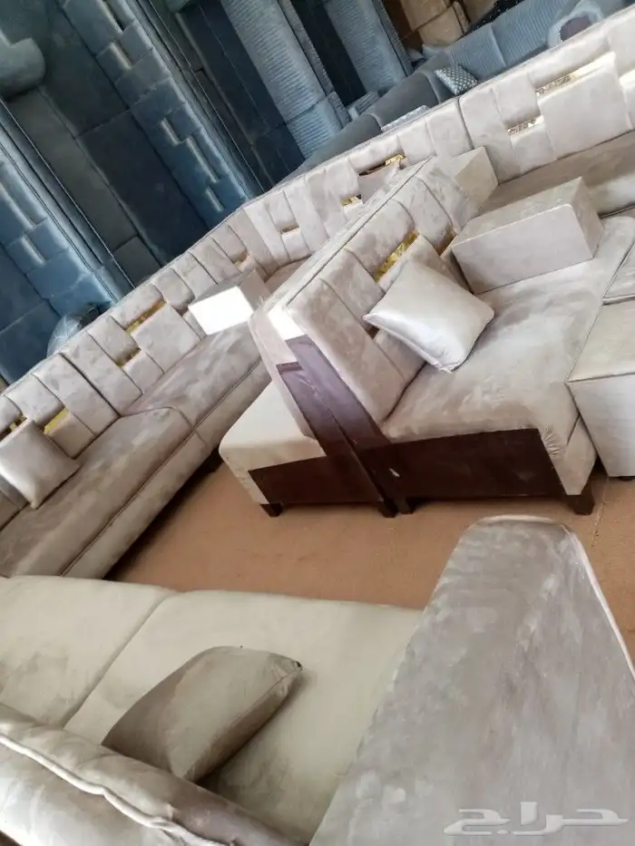 مجالس كنبات جاهز 4  5 و4  4 وباطرمه جاهز 4ف4 و4 في 5 ومساند 8