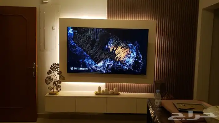 طاولة تلفزيون مع خلفيه شاشه مع بديل الخشب مع الاناره 4