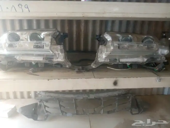 يتوفر لدينا شمعات اماميه جيب لاندكروزر 2020 0