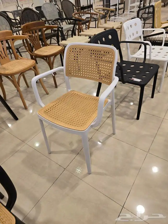 كراسي بلاستيك فايبر 2