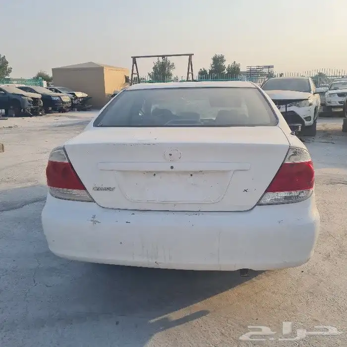 كامري 2005للبيع قطع غيار فقط للتواصل 1