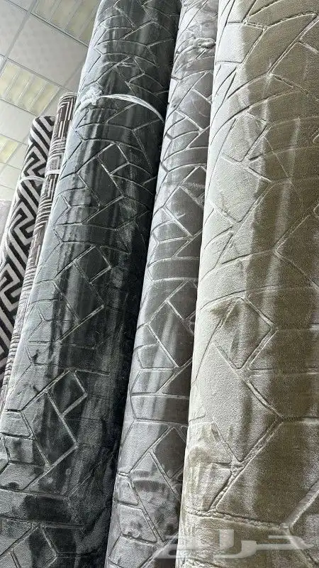 مفروشات وموكيت يوجد فينيل 6