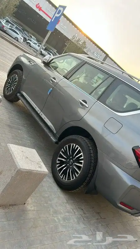 نيسان باترول SE بلاتينيوم2024 5