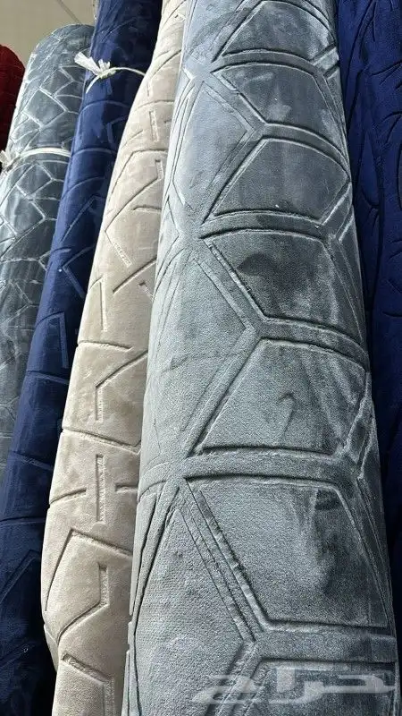 مفروشات وموكيت يوجد فينيل 4