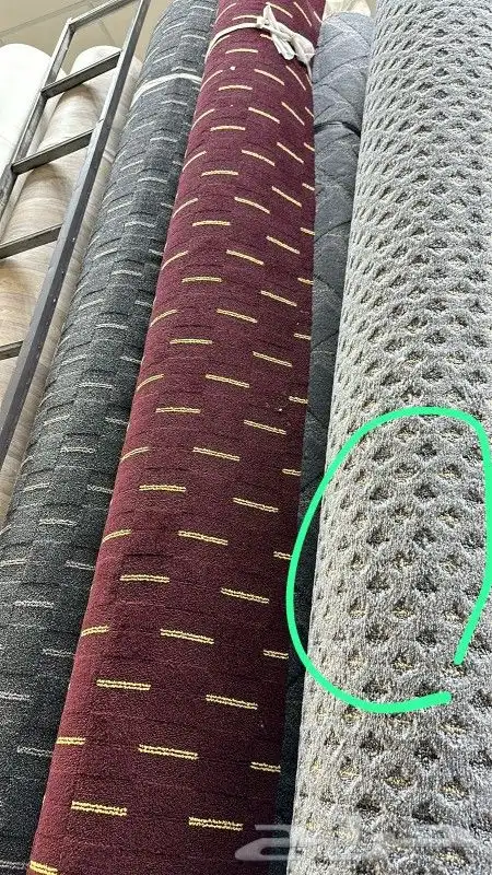 مفروشات وموكيت يوجد فينيل 2