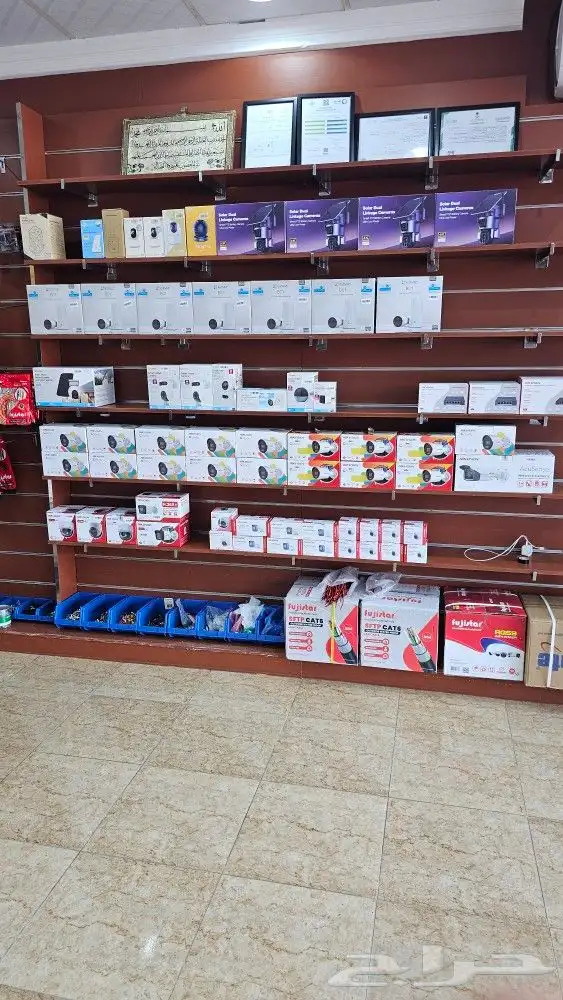 بيع وتركيب كاميرات المراقبة والانتركوم من هيك فيجن 23